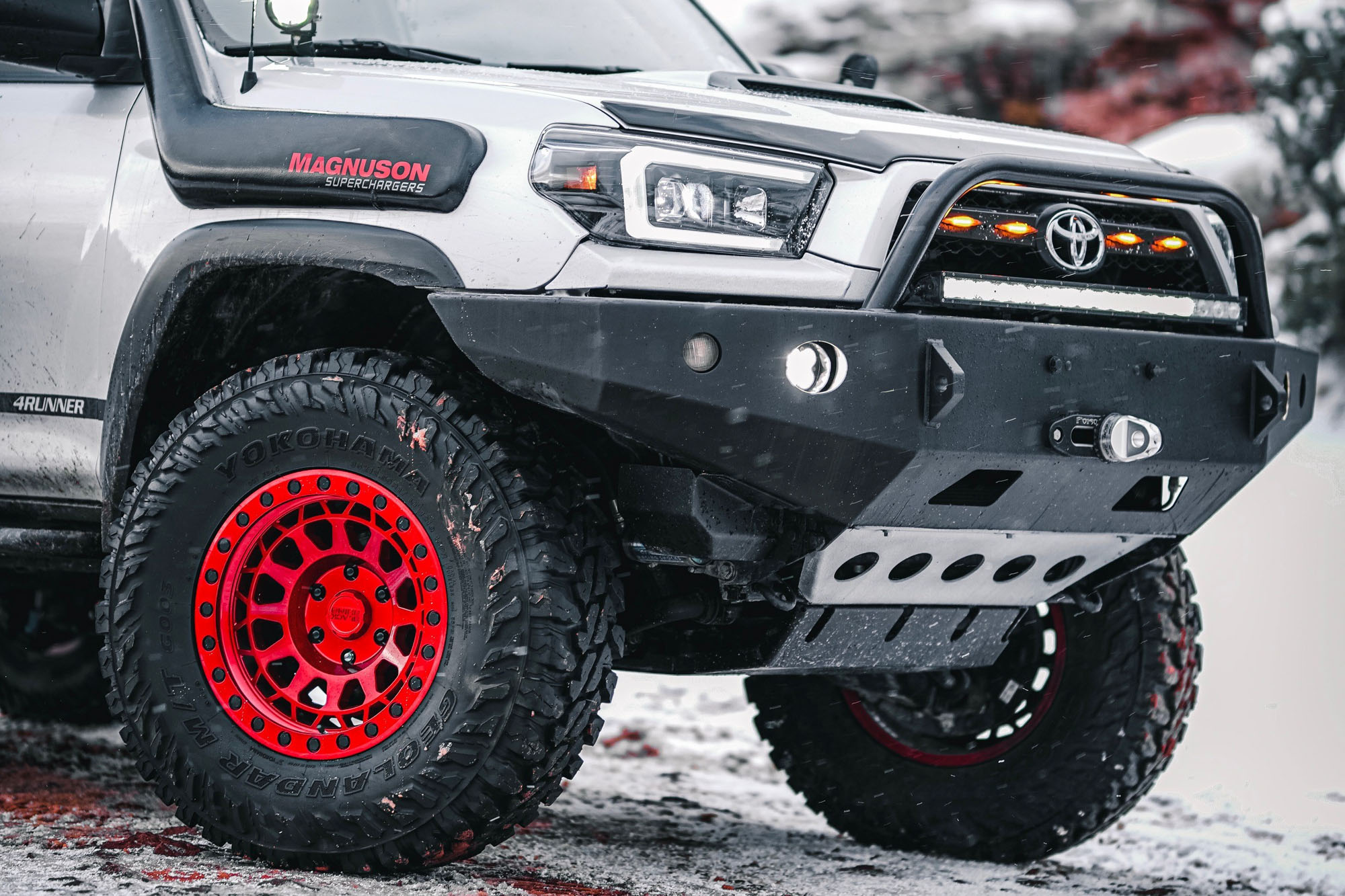 BLACK RHINO PRIMM[Candy Red w/Black Bolts] | BG World Wheels